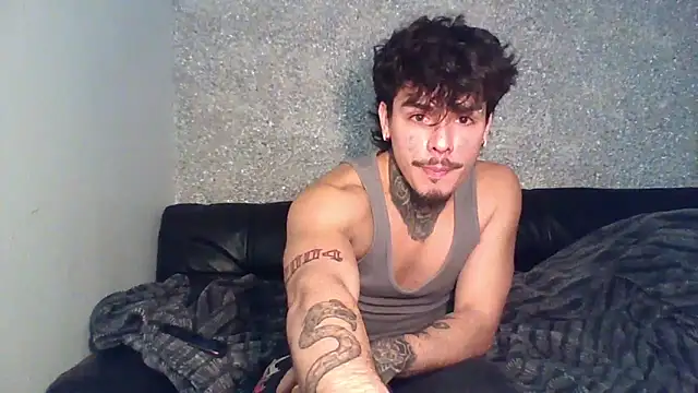 SNAKEARM online show from February 27, 11:15 pm