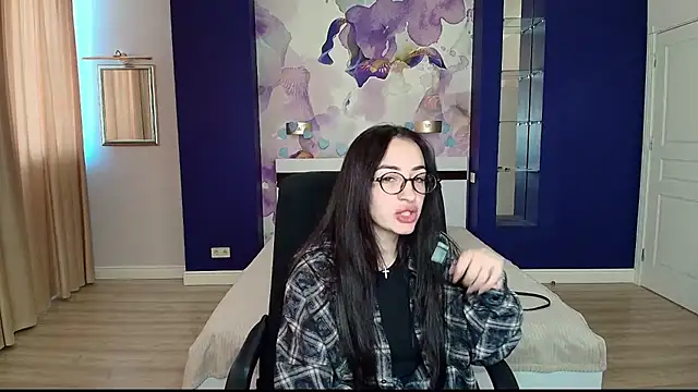 Snapshot of AmandaRaysi chatting on March 23, 8:25 am AmandaRaysi online show from March 23, 8:25 am