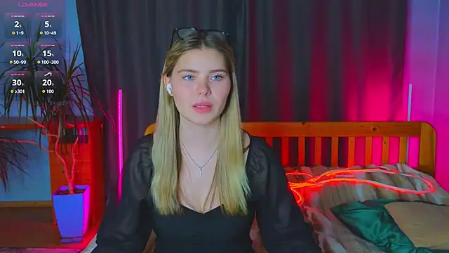 hornycharisma online show from April 19, 2:18 pm