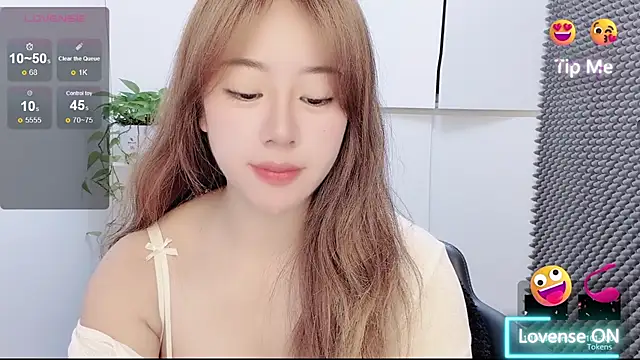Snapshot of Baixi-01 chatting on July 15, 4:30 am Baixi-01 online show from July 15, 4:30 am