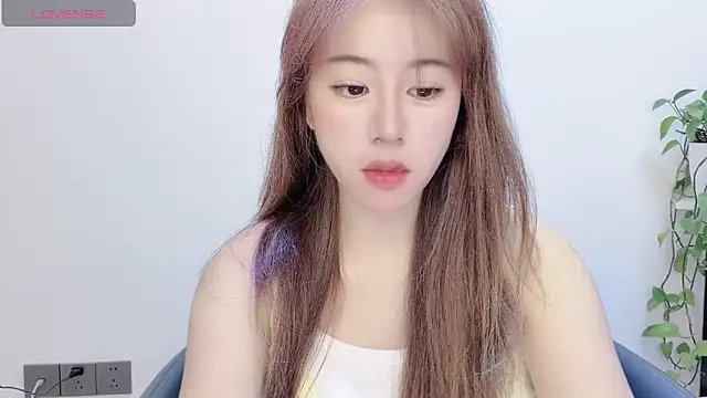 Snapshot of Baixi-01 chatting on June 18, 12:32 pm Baixi-01 online show from June 18, 12:32 pm