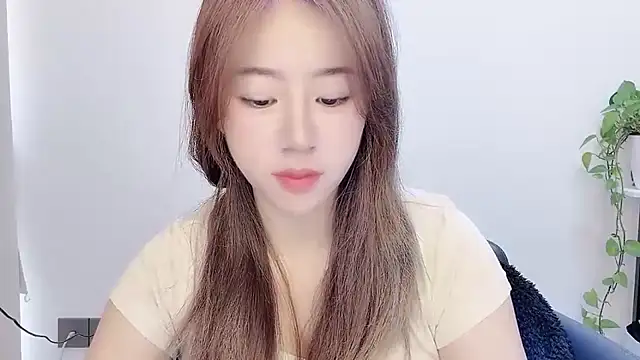 Snapshot of Baixi-01 chatting on May 4, 4:27 am Baixi-01 online show from May 4, 4:27 am