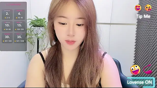 Snapshot of Baixi-01 chatting on July 11, 1:22 pm Baixi-01 online show from July 11, 1:22 pm
