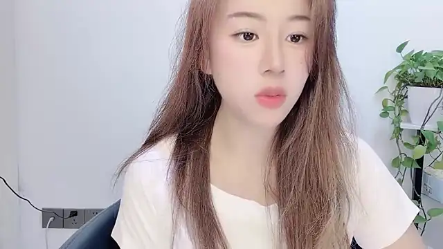 Snapshot of Baixi-01 chatting on May 17, 12:38 pm Baixi-01 online show from May 17, 12:38 pm