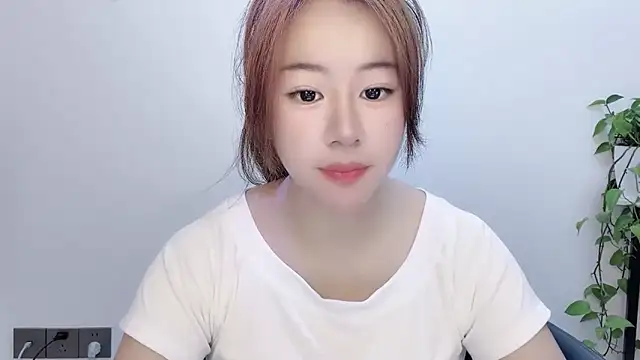 Snapshot of Baixi-01 chatting on June 4, 4:39 am Baixi-01 online show from June 4, 4:39 am