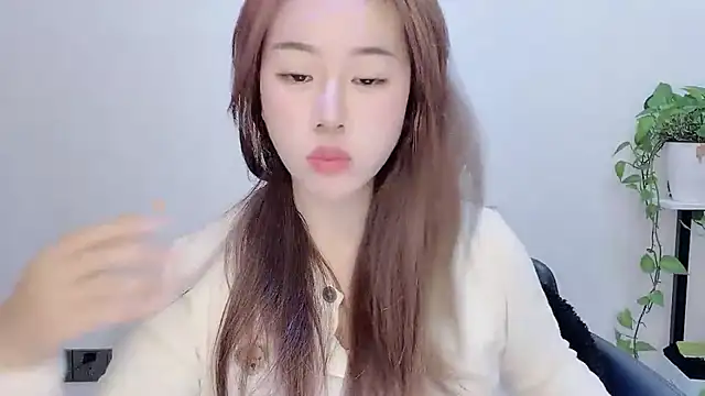 Snapshot of Baixi-01 chatting on May 3, 12:31 pm Baixi-01 online show from May 3, 12:31 pm