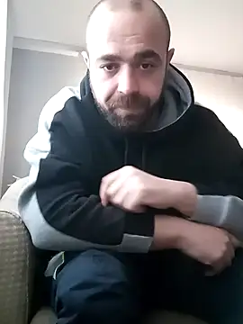 Snapshot of maskeliler69 chatting on February 24, 9:43 am maskeliler69 online show from February 24, 9:43 am