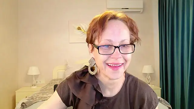 LioraWeiss online show from March 16, 6:06 am