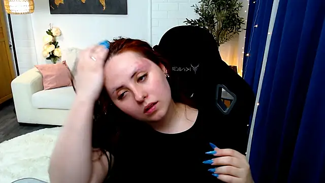 Hennessy bunny online show from April 17, 6:44 pm