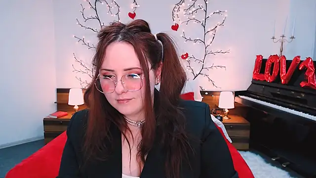 Hennessy bunny online show from March 6, 8:04 pm