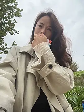 Mia-lp online show from April 7, 1:29 am