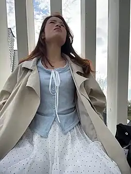 Mia-lp online show from April 11, 1:13 am