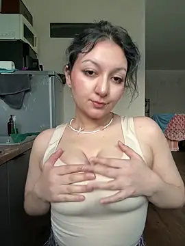 sweetllulus online show from March 27, 1:34 pm