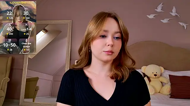 ElaraVance online show from May 7, 5:01 am