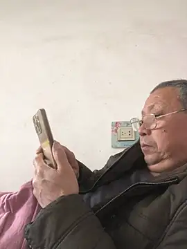 yaocaobi8 online show from March 13, 7:46 am