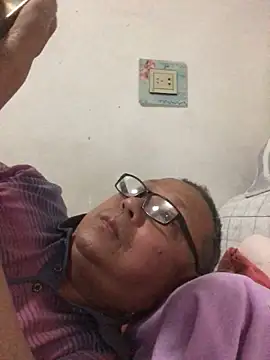 yaocaobi8 online show from April 11, 1:15 pm