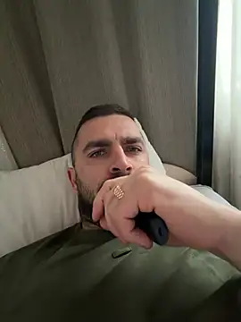 VANYA1997 online show from April 3, 7:04 am