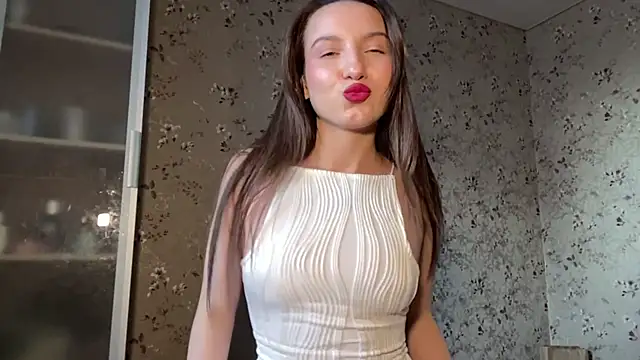 Dinadream online show from April 15, 2:21 pm