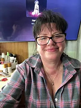 expensive lady online show from March 22, 7:15 pm