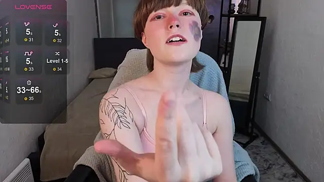  DreamLuna1  online show from April 7, 12:18 pm