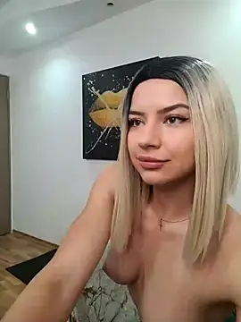 Snapshot of DaisyLuvsYou_ chatting on July 12, 4:57 am DaisyLuvsYou online show from July 12, 4:57 am