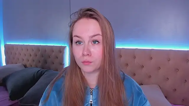 stacy moorex online show from May 22, 8:40 pm