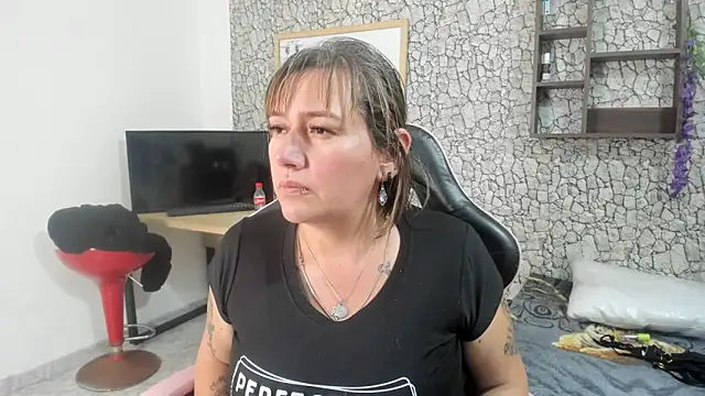Snapshot of nanygp chatting on May 16, 8:52 pm nanygp online show from May 16, 8:52 pm