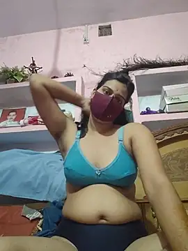 Poonam bhoji online show from June 18, 7:30 pm