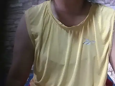 Snapshot of Flowerbebe chatting on July 11, 6:03 am Flowerbebe online show from July 11, 6:03 am