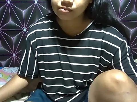 Flowerbebe online show from March 11, 6:57 pm