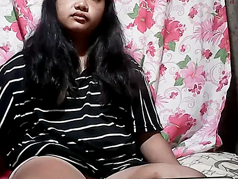 Flowerbebe online show from March 2, 7:21 pm