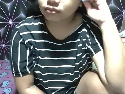 Flowerbebe online show from May 1, 6:02 pm