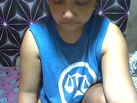 Flowerbebe online show from May 1, 12:04 am