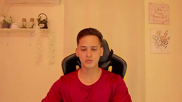 sexy andres01 online show from May 1, 2:11 pm