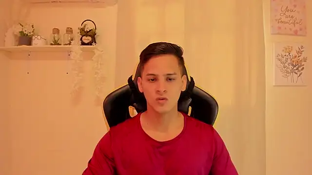 sexy andres01 online show from April 9, 2:45 pm