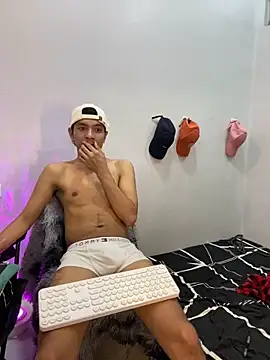 asian darlingcummersxXx online show from April 8, 4:58 am