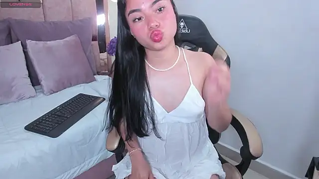 shelseanova online show from February 25, 1:44 pm