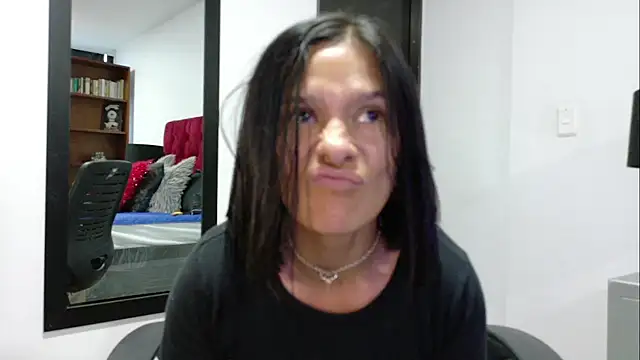Snapshot of Amelie_Blake chatting on July 10, 5:24 pm Amelie Blake online show from July 10, 5:24 pm