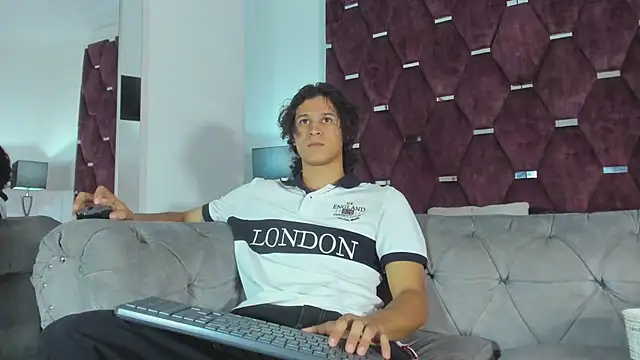 TonyBenedetti online show from April 23, 8:10 pm