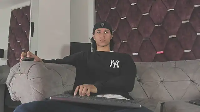 TonyBenedetti online show from May 26, 8:29 pm