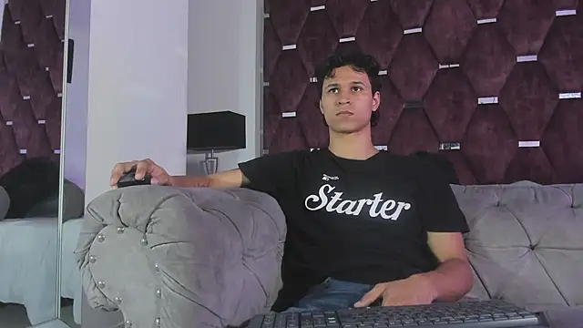 TonyBenedetti online show from July 11, 8:42 pm