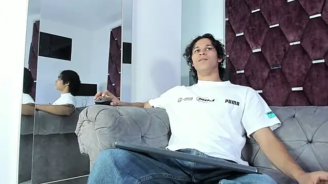 TonyBenedetti online show from March 23, 8:41 pm