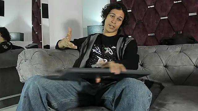 TonyBenedetti online show from April 12, 8:34 pm