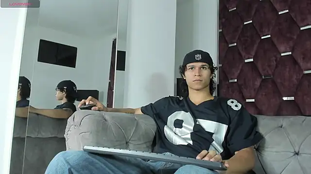 TonyBenedetti online show from March 14, 8:04 pm