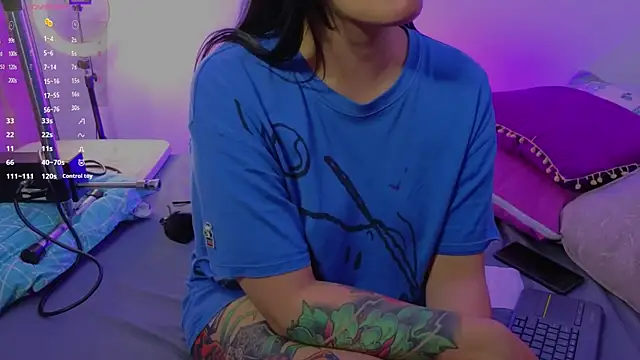 Emma-morelli online show from March 10, 3:32 am