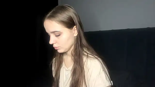 Snapshot of LowriseZiziphus chatting on February 26, 3:23 pm LowriseZiziphus online show from February 26, 3:23 pm