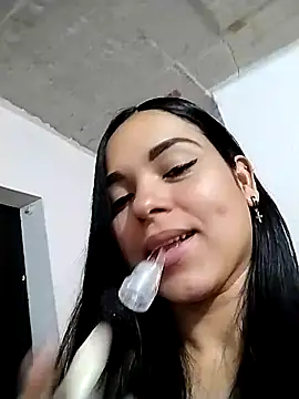 ValentinaSmith03 online show from March 3, 1:40 pm