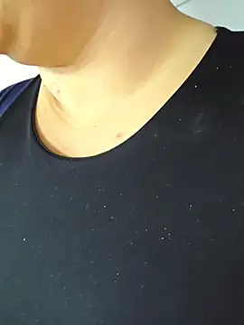 lilith velvet  online show from April 14, 12:43 pm