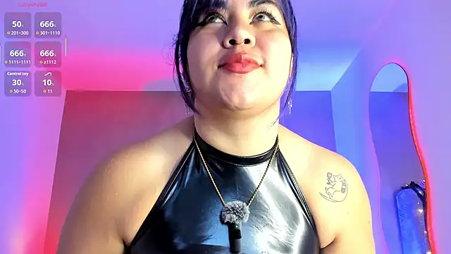 lilith velvet  online show from April 3, 2:12 pm