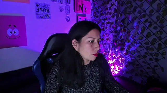 Megan Collinss1 online show from March 19, 2:17 pm